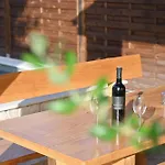 Brane Apartments With Shared Swimming Pool Апартаменти *