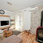 דירה Brane Apartments With Shared Swimming Pool זאדאר