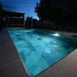 דירה Brane Apartments With Shared Swimming Pool *