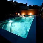 Brane Apartments With Shared Swimming Pool * זאדאר