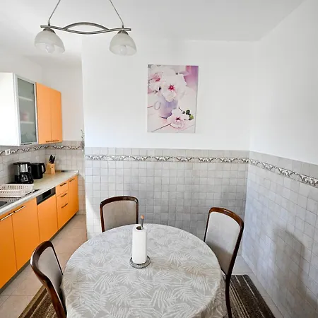 Apartment Brane With Swimming Pool