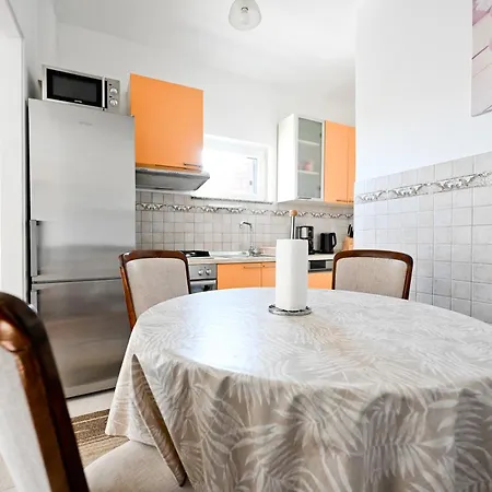 Brane With Swimming Pool Διαμέρισμα Ζαντάρ