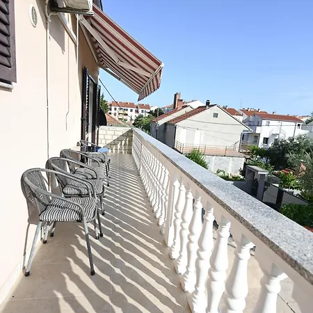 Brane With Swimming Pool Διαμέρισμα