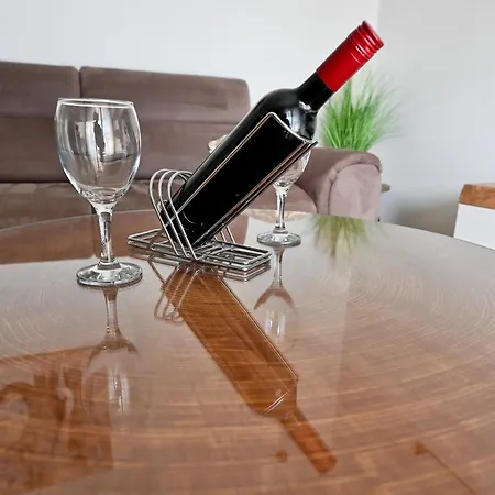 Brane With Swimming Pool Ζαντάρ