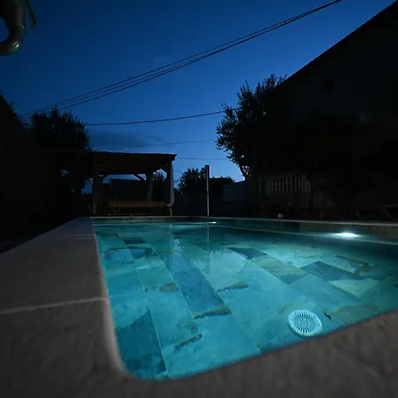 Brane With Swimming Pool Διαμέρισμα *