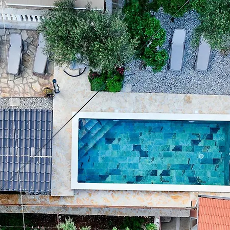 Διαμέρισμα Brane With Swimming Pool Ζαντάρ