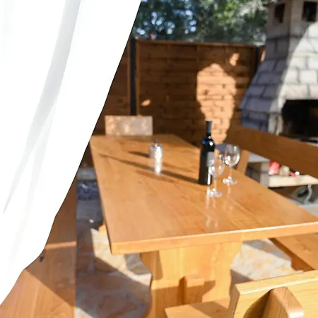 Διαμέρισμα Brane With Swimming Pool Ζαντάρ