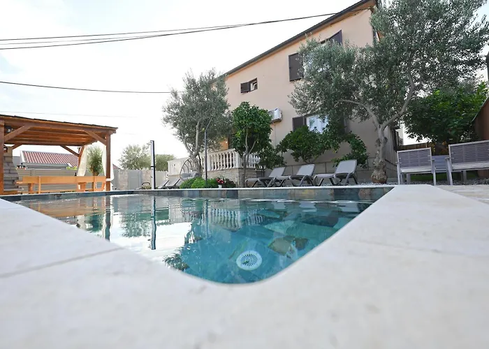 Appartamento Brane With Swimming Pool *