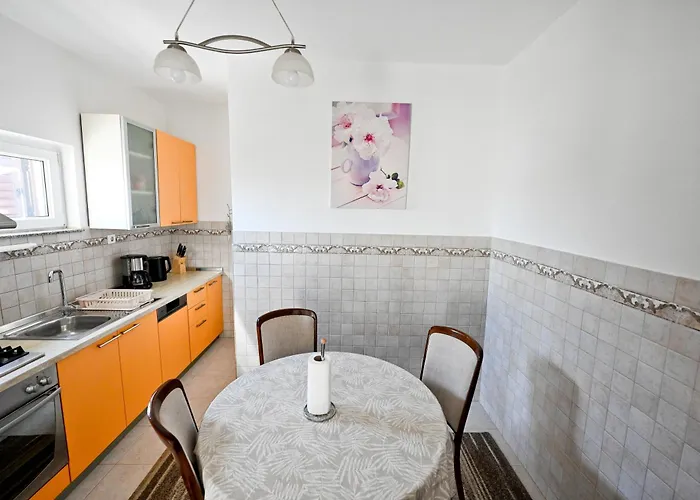 Appartamento Brane With Swimming Pool