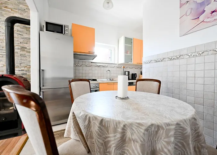 Brane With Swimming Pool Appartamento Zara