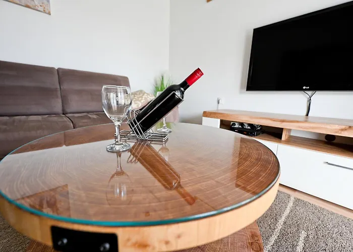 Brane With Swimming Pool Appartamento