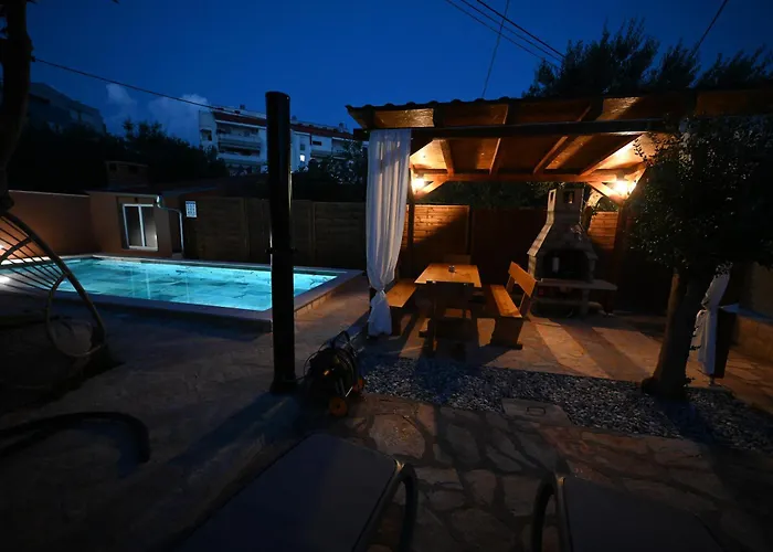 Brane With Swimming Pool * Zara