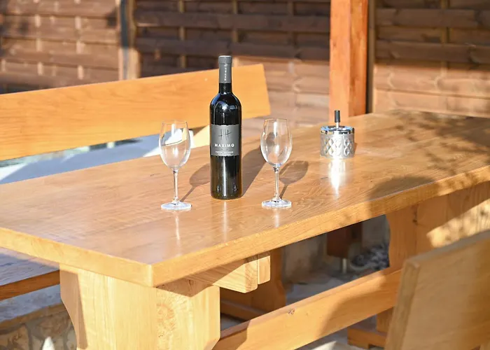 Appartamento Brane With Swimming Pool Zara