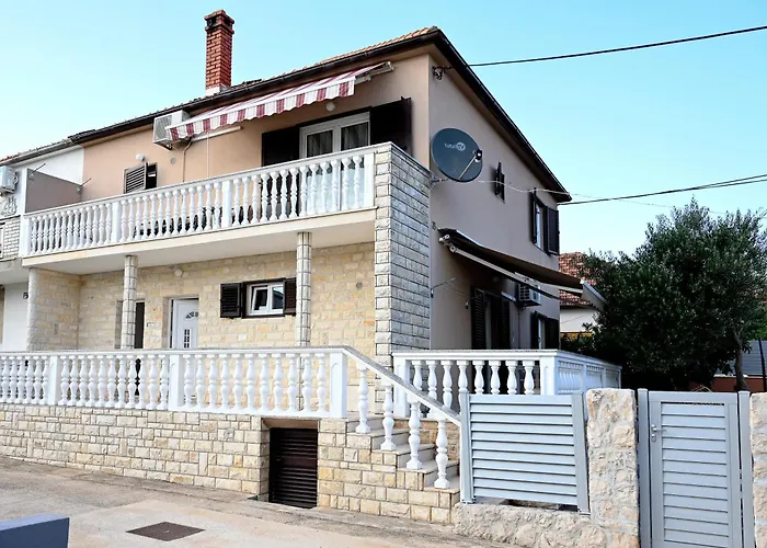 Appartamento Brane With Swimming Pool